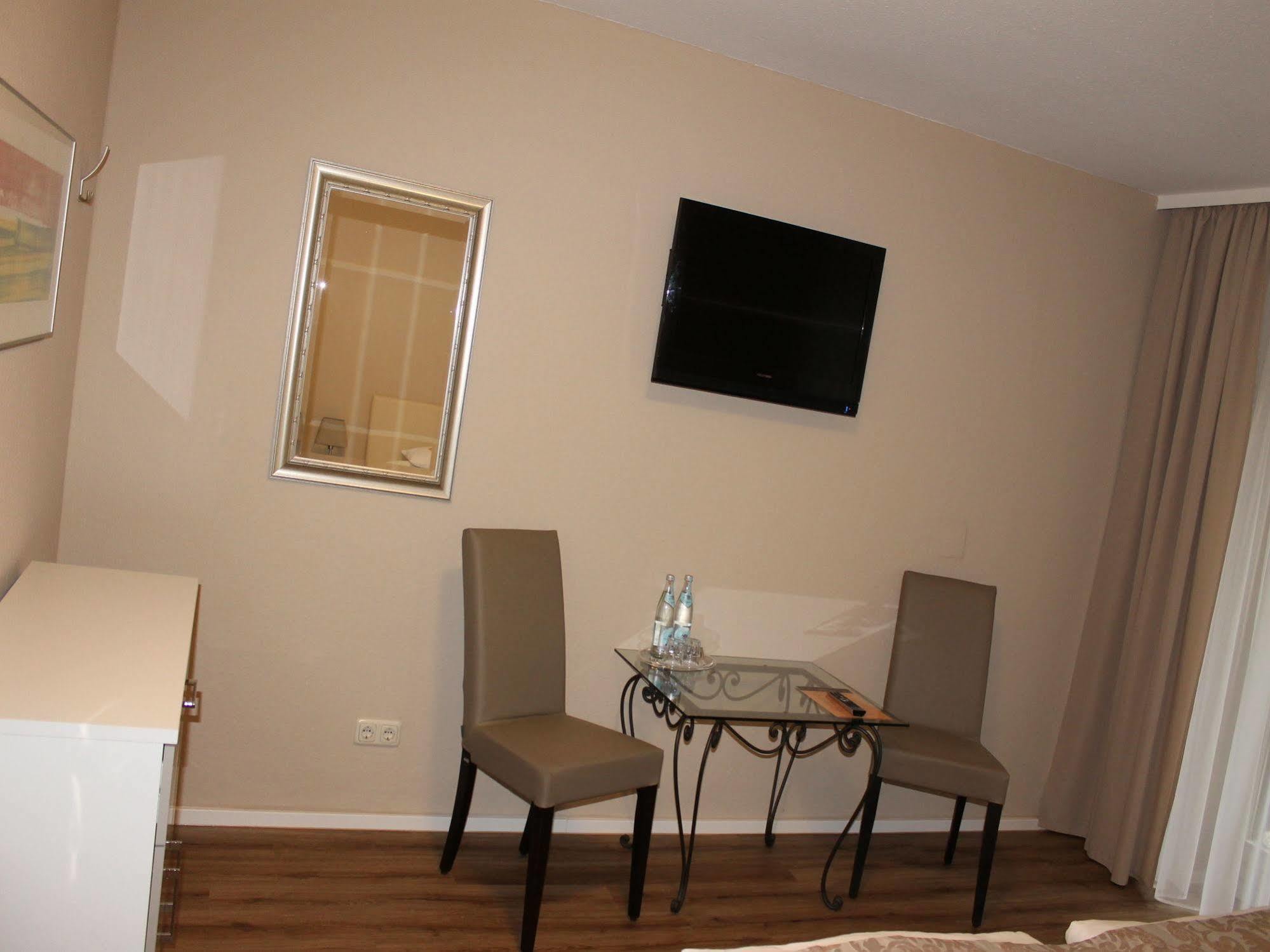 באד פיסינג Hotel Garni Bellevue מראה חיצוני תמונה
