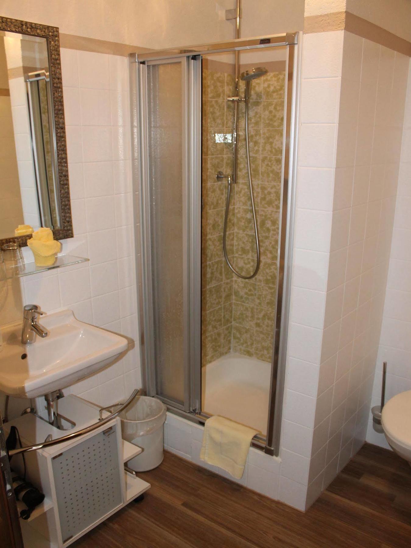 באד פיסינג Hotel Garni Bellevue מראה חיצוני תמונה