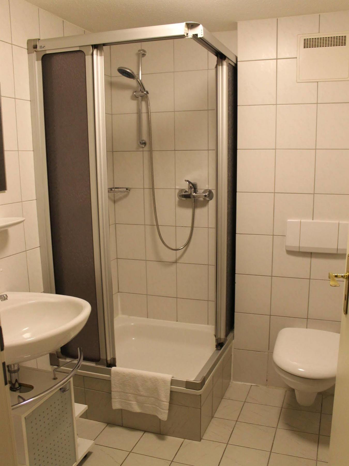 באד פיסינג Hotel Garni Bellevue מראה חיצוני תמונה