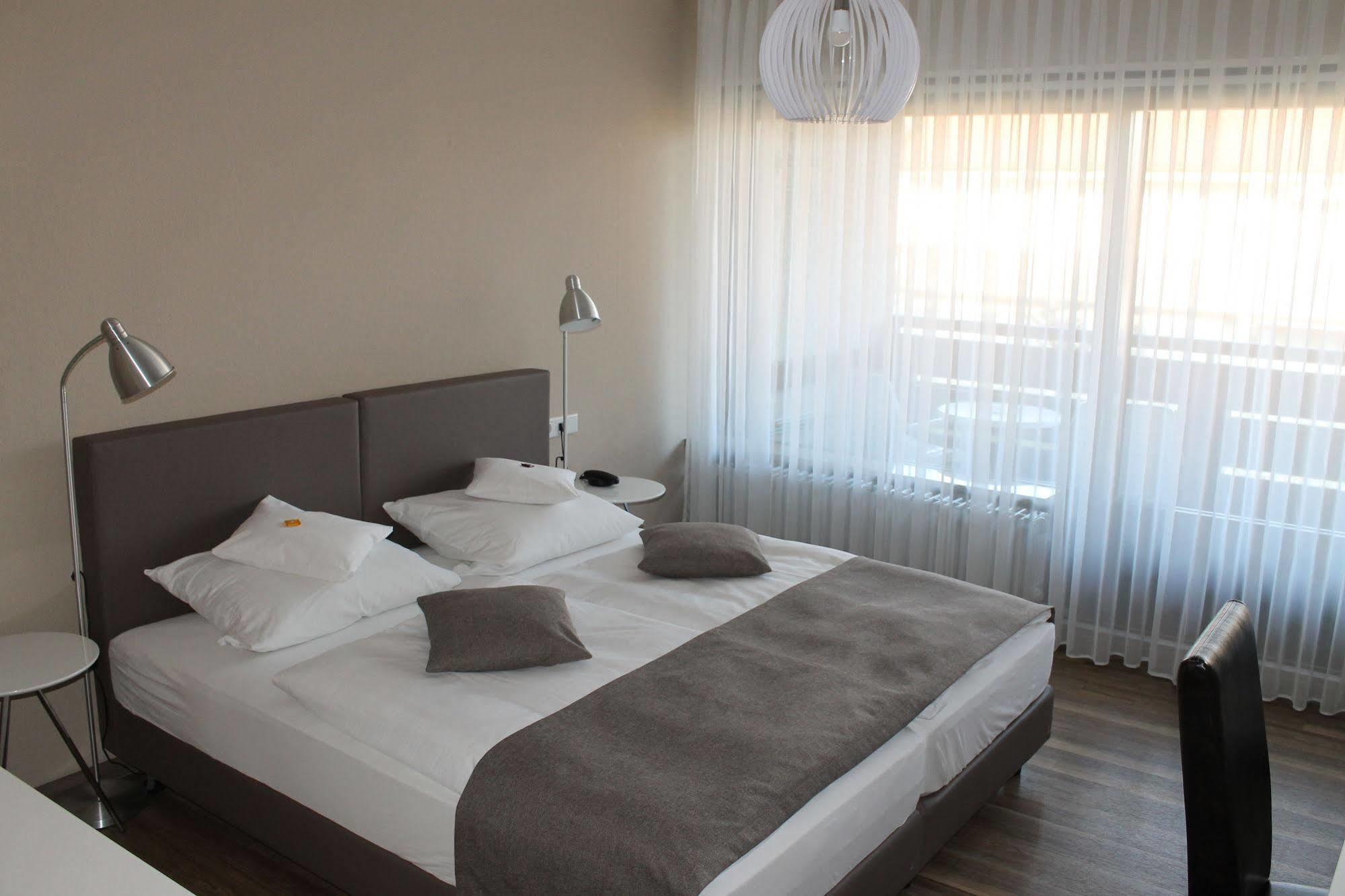 באד פיסינג Hotel Garni Bellevue מראה חיצוני תמונה