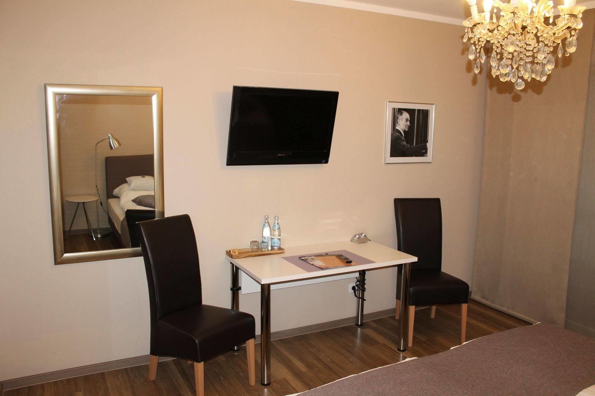 באד פיסינג Hotel Garni Bellevue מראה חיצוני תמונה